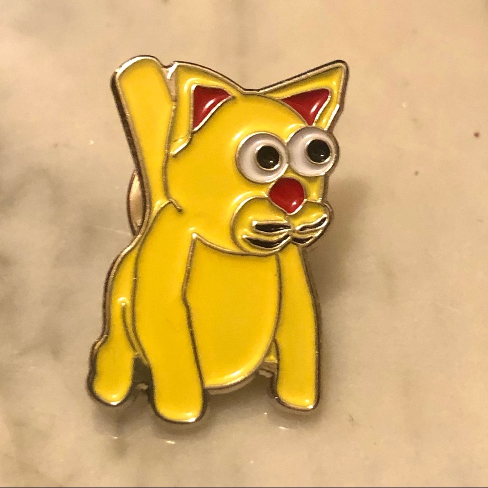 Yellow Cat Pin!